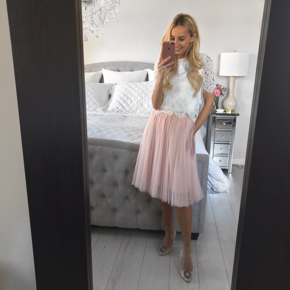 Blush / Pink Tulle Skirt With Elastic Band - Picture 4 of 8